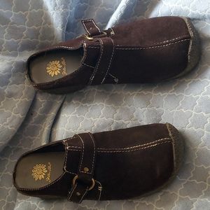 Yellow Box Brown Buckled Clogs